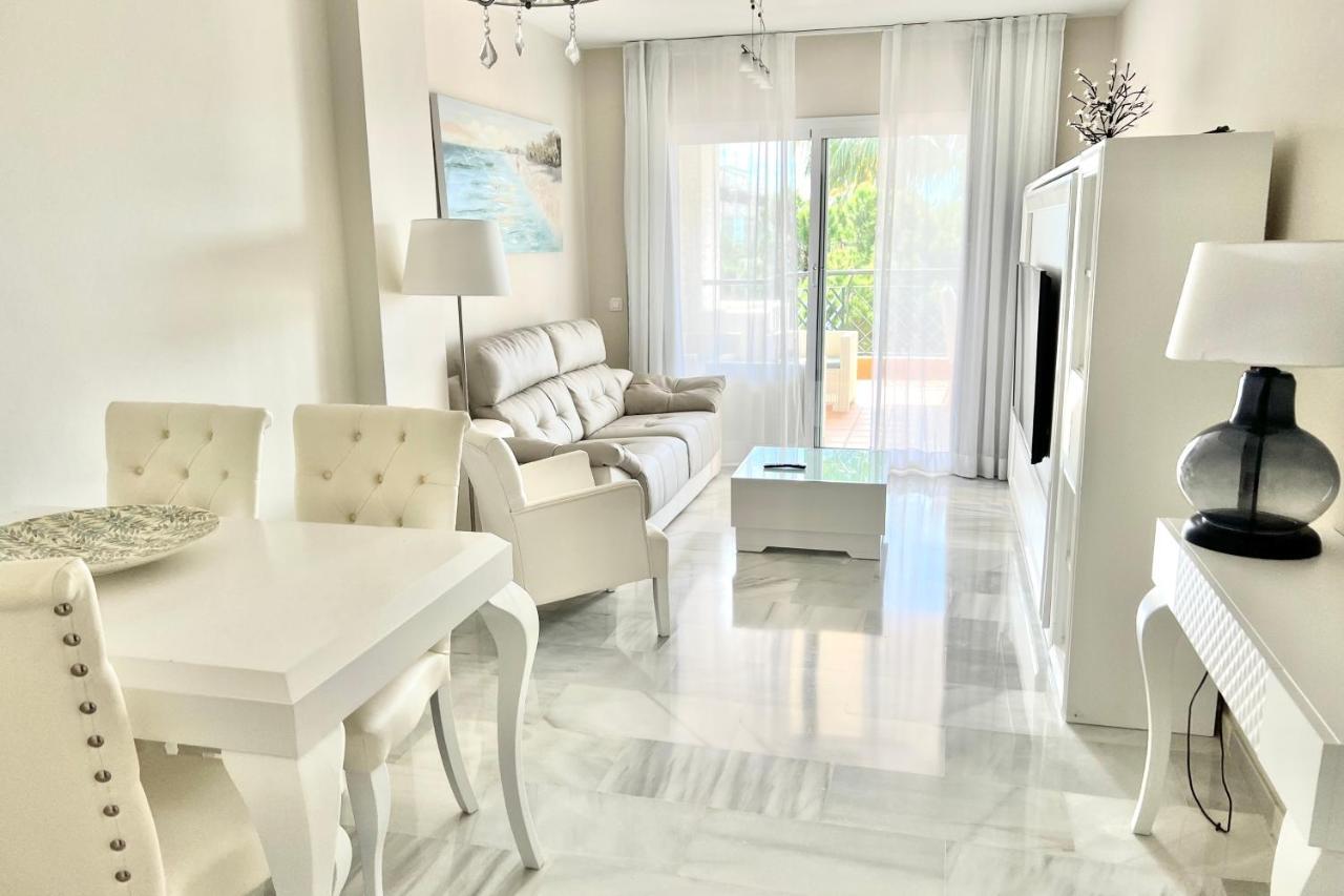 Mi Capricho Beachfront- 9D Apartment With Sea Views - Costa Del Sol ラ・カラ・デ・ミハス エクステリア 写真