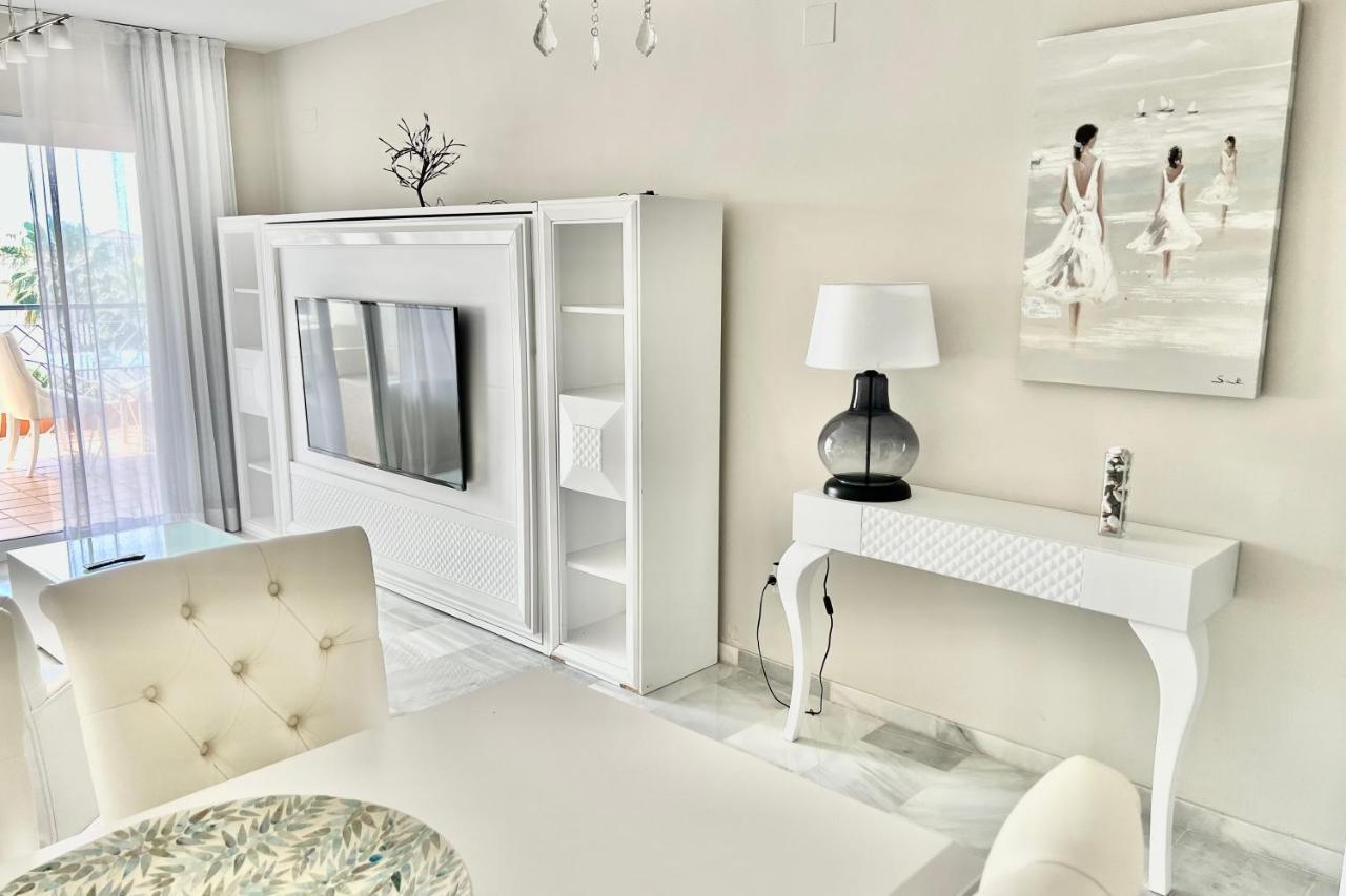 Mi Capricho Beachfront- 9D Apartment With Sea Views - Costa Del Sol ラ・カラ・デ・ミハス エクステリア 写真