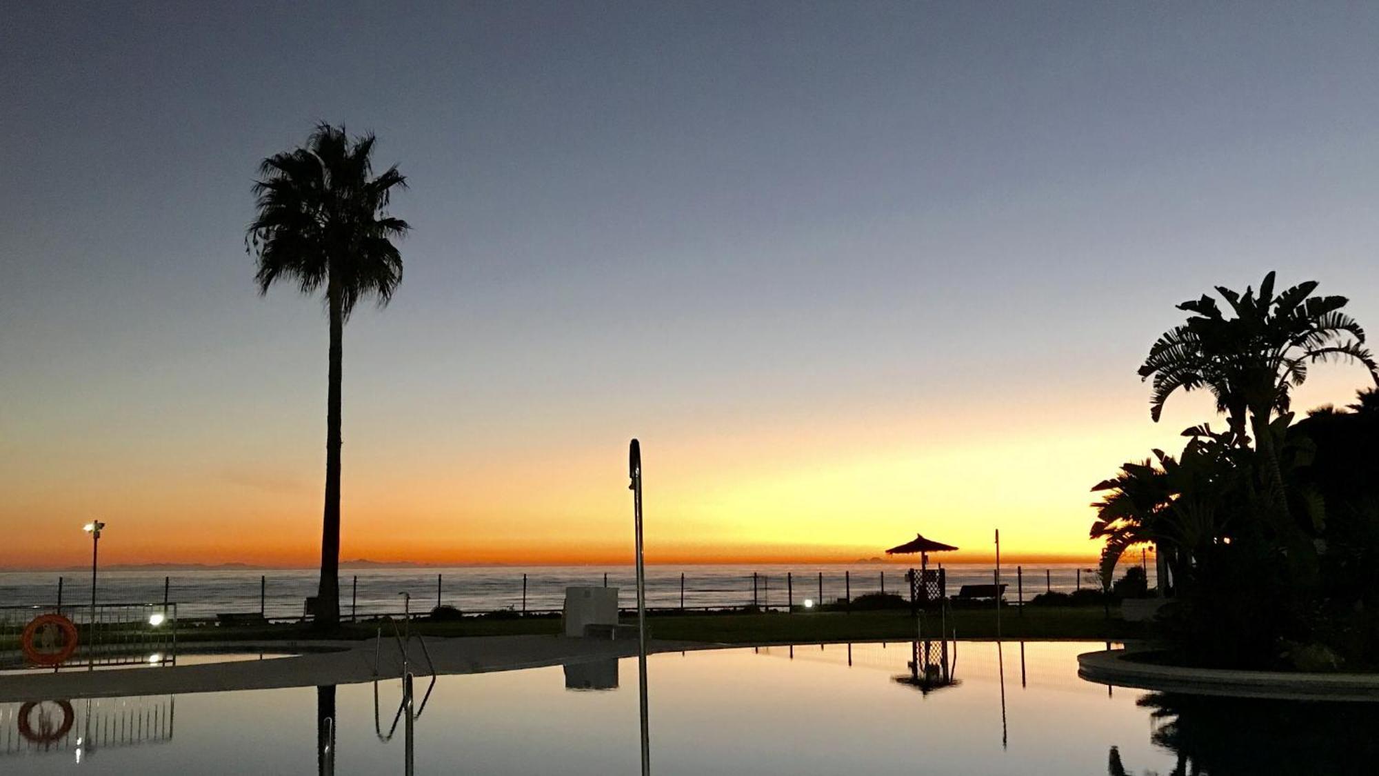 Mi Capricho Beachfront- 9D Apartment With Sea Views - Costa Del Sol ラ・カラ・デ・ミハス エクステリア 写真